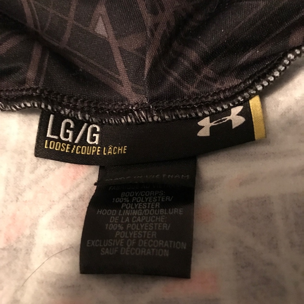 Men's large Under Armour hoodie